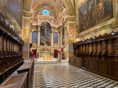 L'Arcivescovo Zuppi durante la Messa nella Chiesa di San Girolamo in Certosa